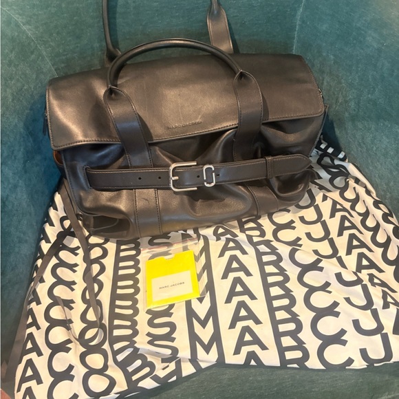 Marc Jacobs Black Leather Dakota tote. - Picture 2 of 6